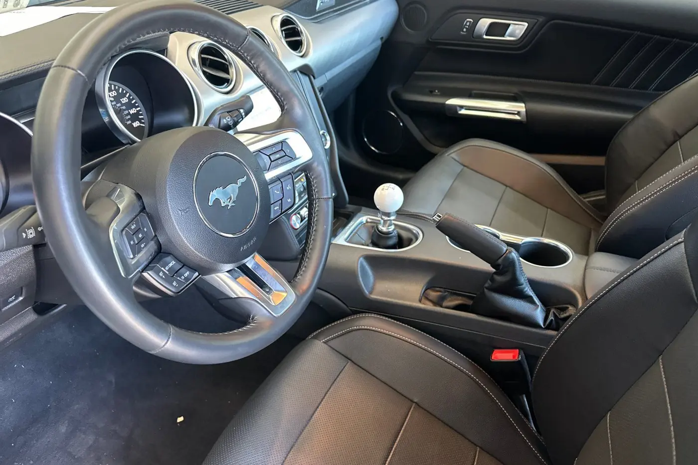 2022 Ford Mustang - $42,500