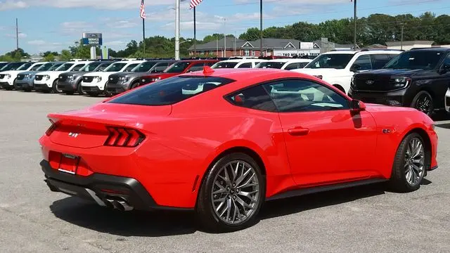 2025 Ford Mustang GT Premium