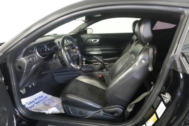 2020 Ford Mustang - $34,500