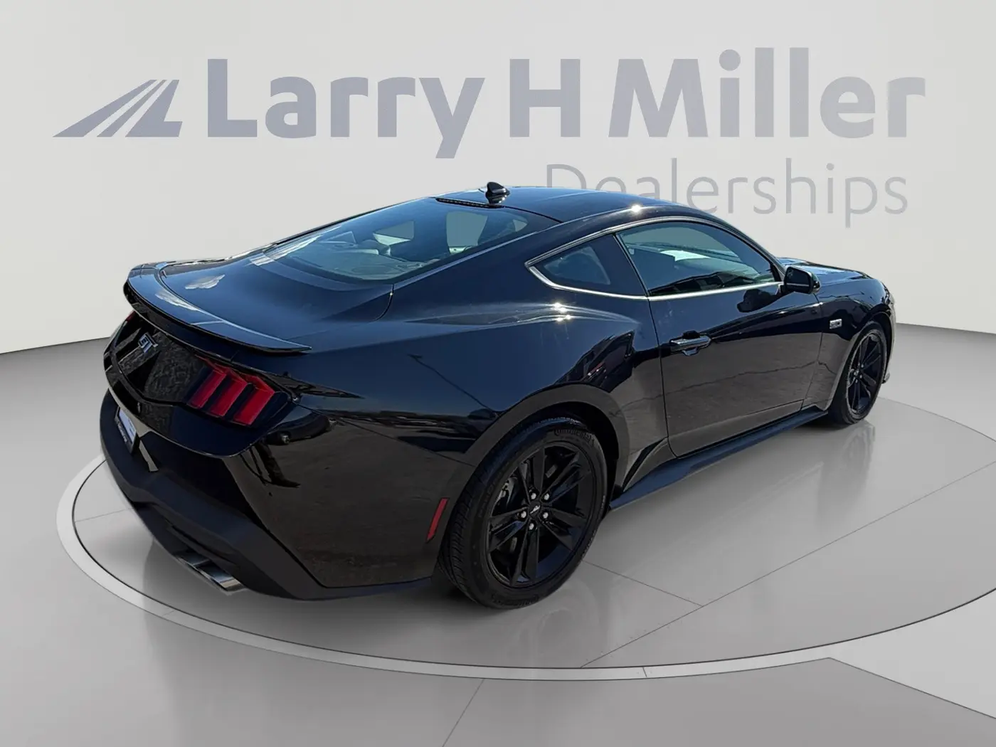 2024 Ford Mustang - $43,281