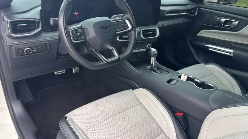 2025 Ford Mustang GT Premium