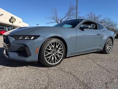 2025 Ford Mustang GT 2DR Fastback