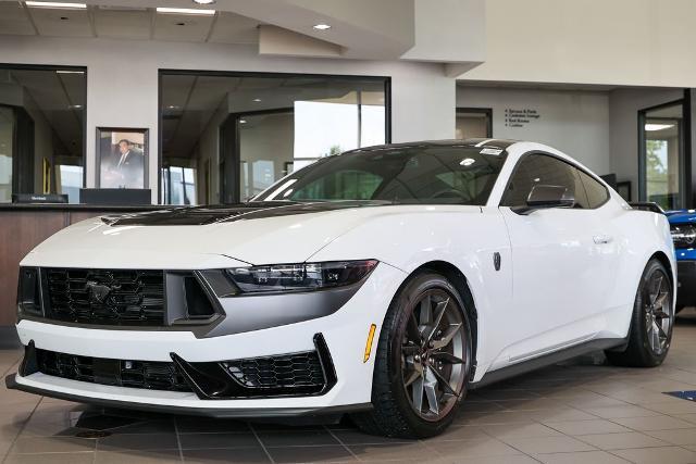 2025 Ford Mustang Dark Horse — photo 1 of 12