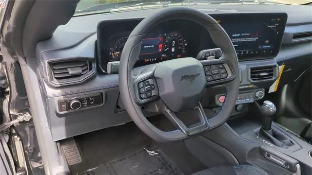 2025 Ford Mustang Dark Horse
