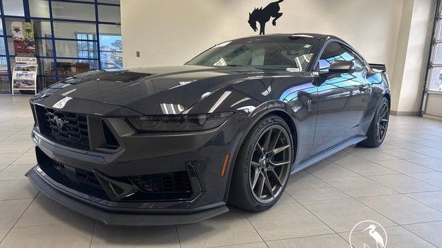 2025 Ford Mustang Dark Horse