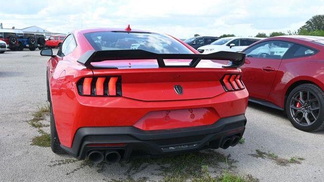 2024 Ford Mustang Dark Horse