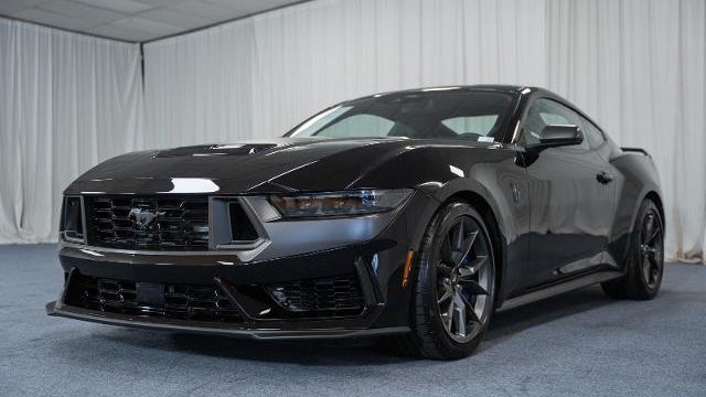 2025 Ford Mustang Dark Horse