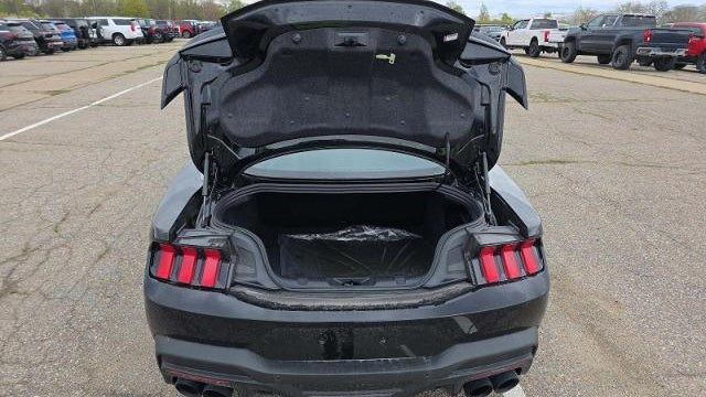 2025 Ford Mustang Dark Horse