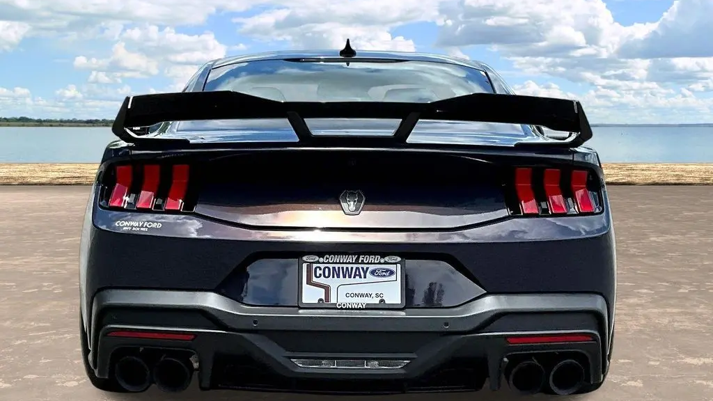 2025 Ford Mustang Dark Horse