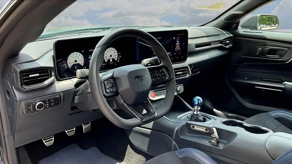 2025 Ford Mustang Dark Horse