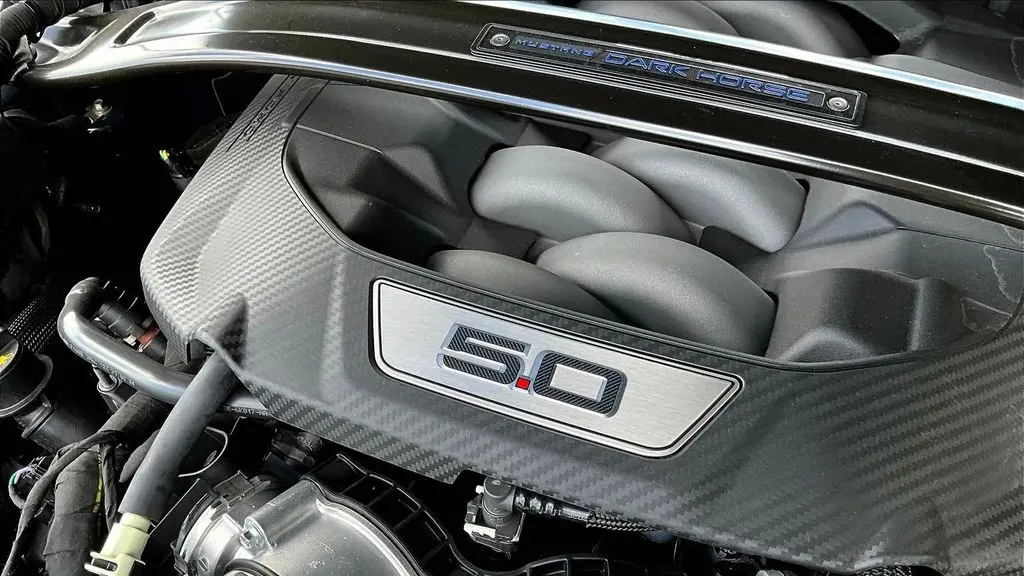 2025 Ford Mustang Dark Horse