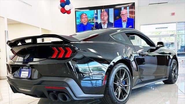 2025 Ford Mustang Dark Horse
