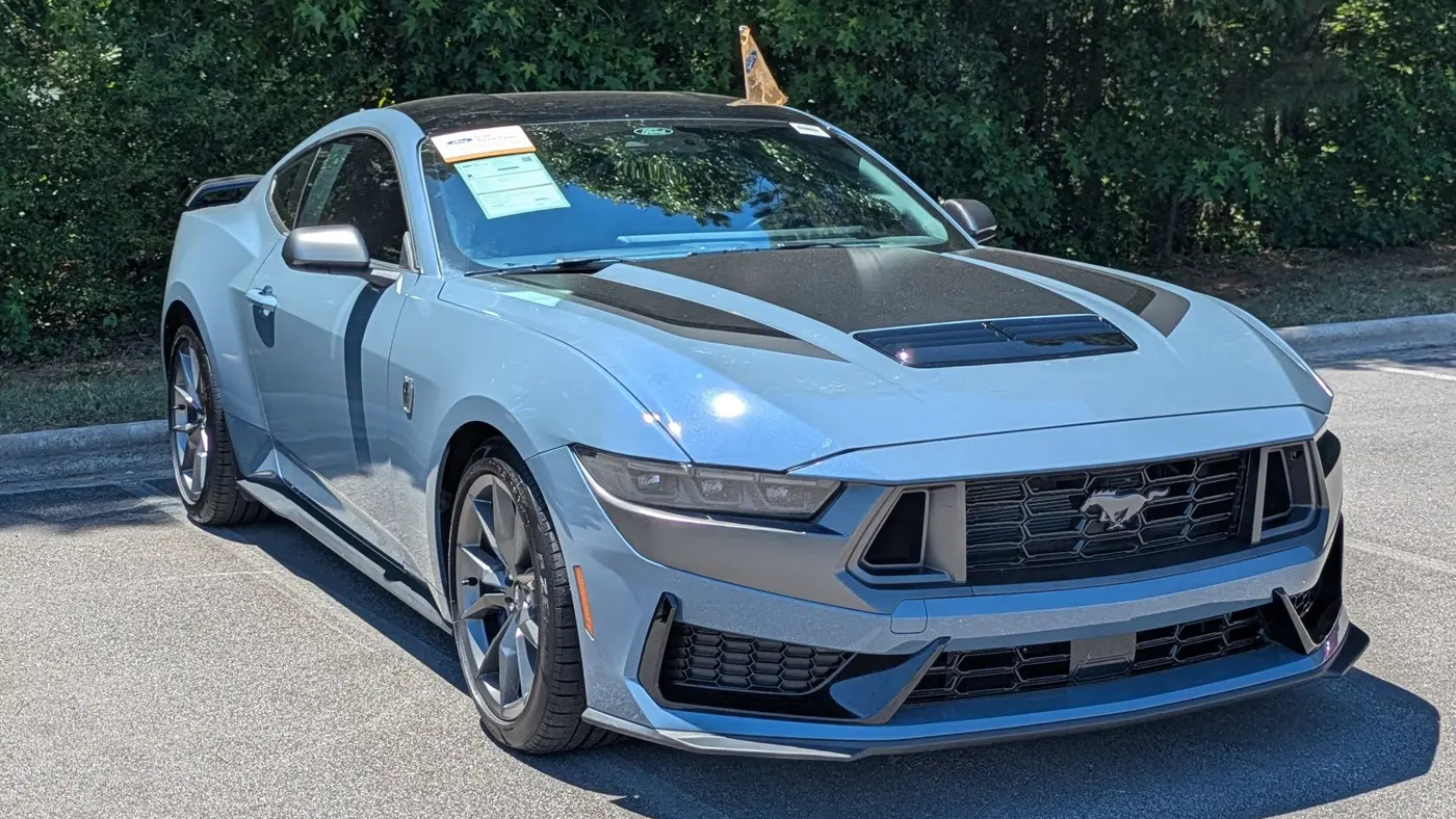 2025 Ford Mustang Dark Horse