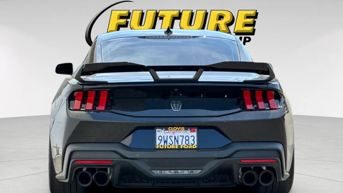 2025 Ford Mustang Dark Horse
