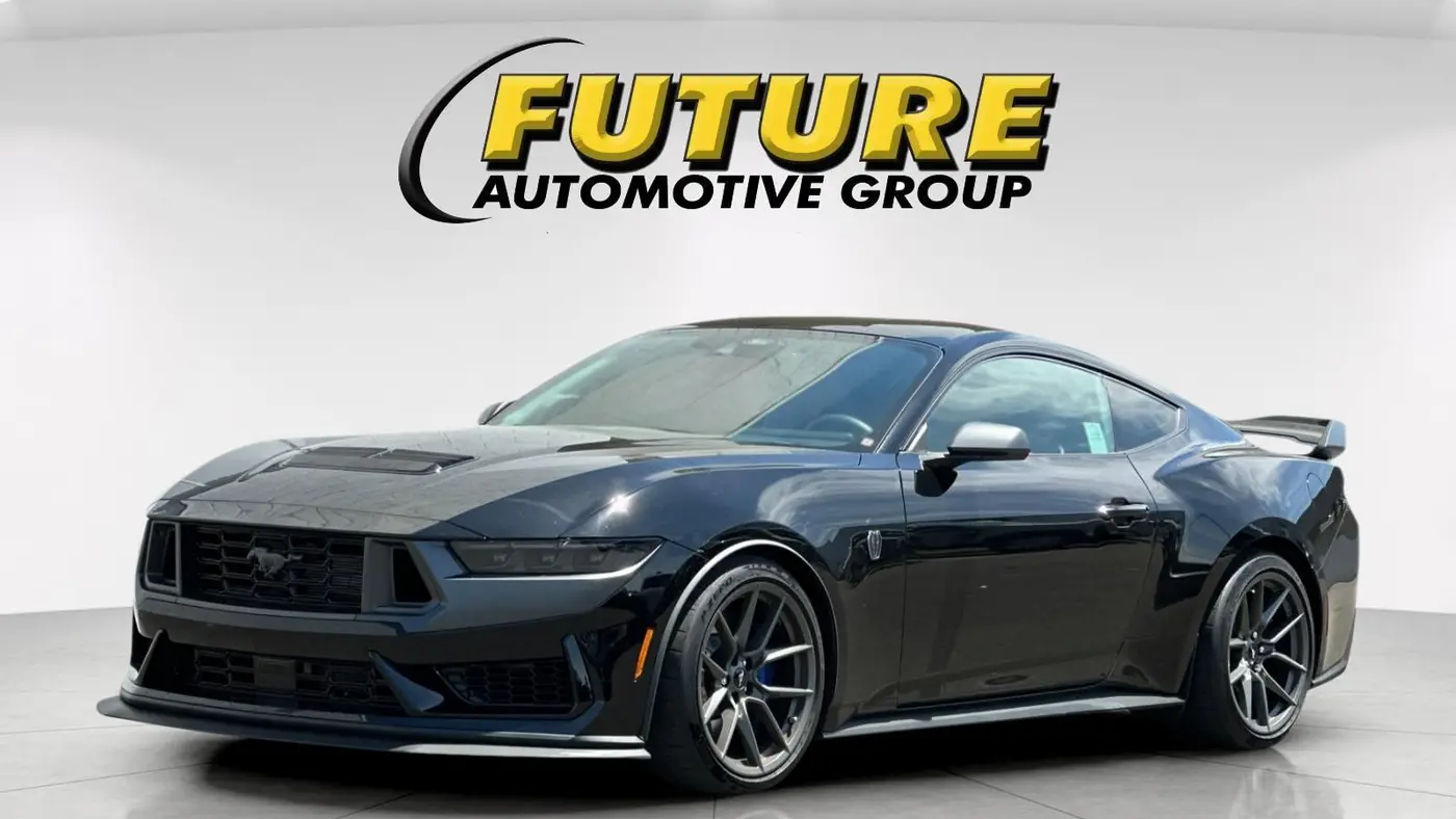 2025 Ford Mustang Dark Horse
