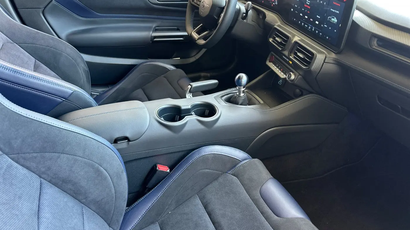 2025 Ford Mustang Dark Horse