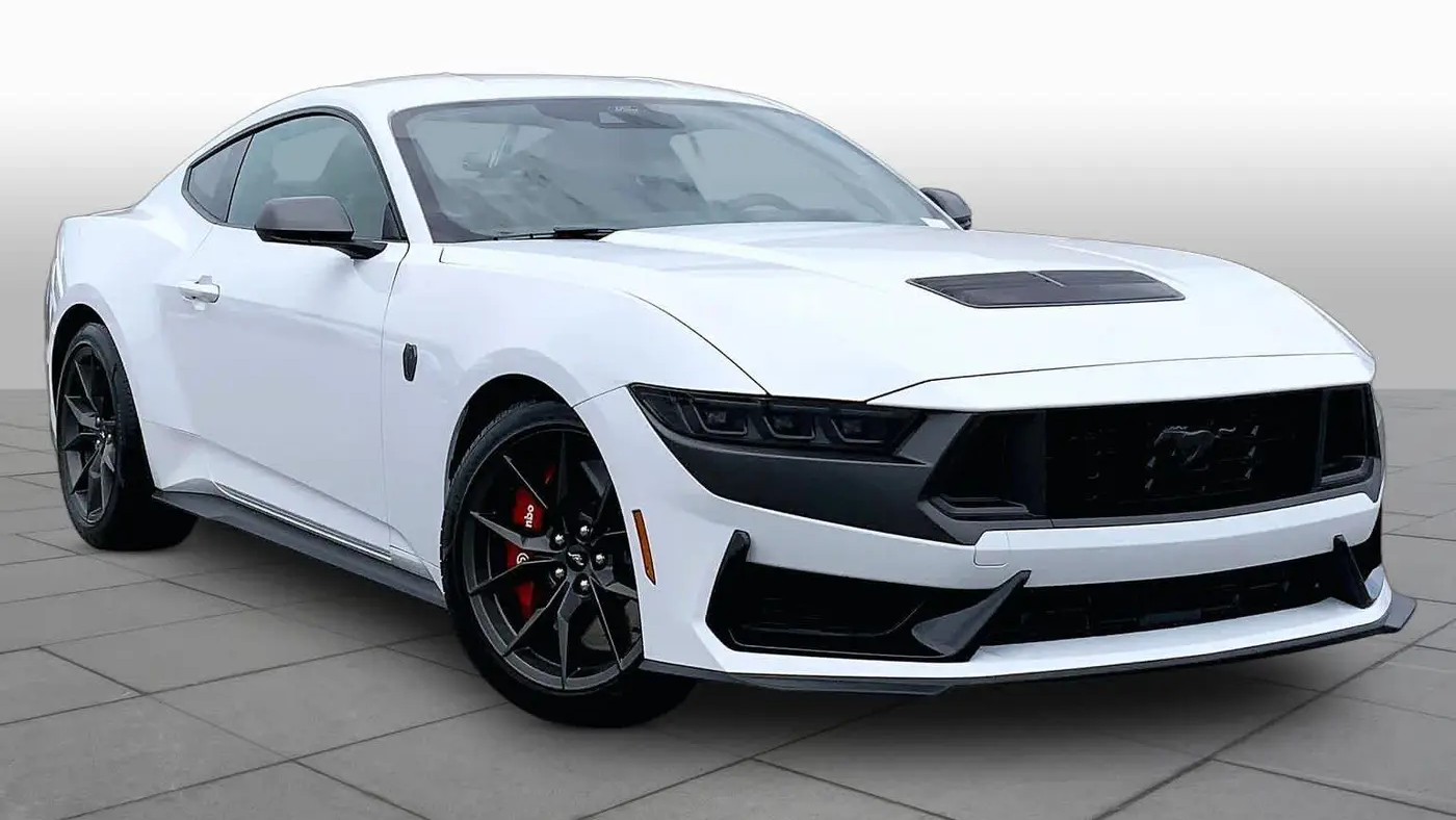 2025 Ford Mustang Dark Horse