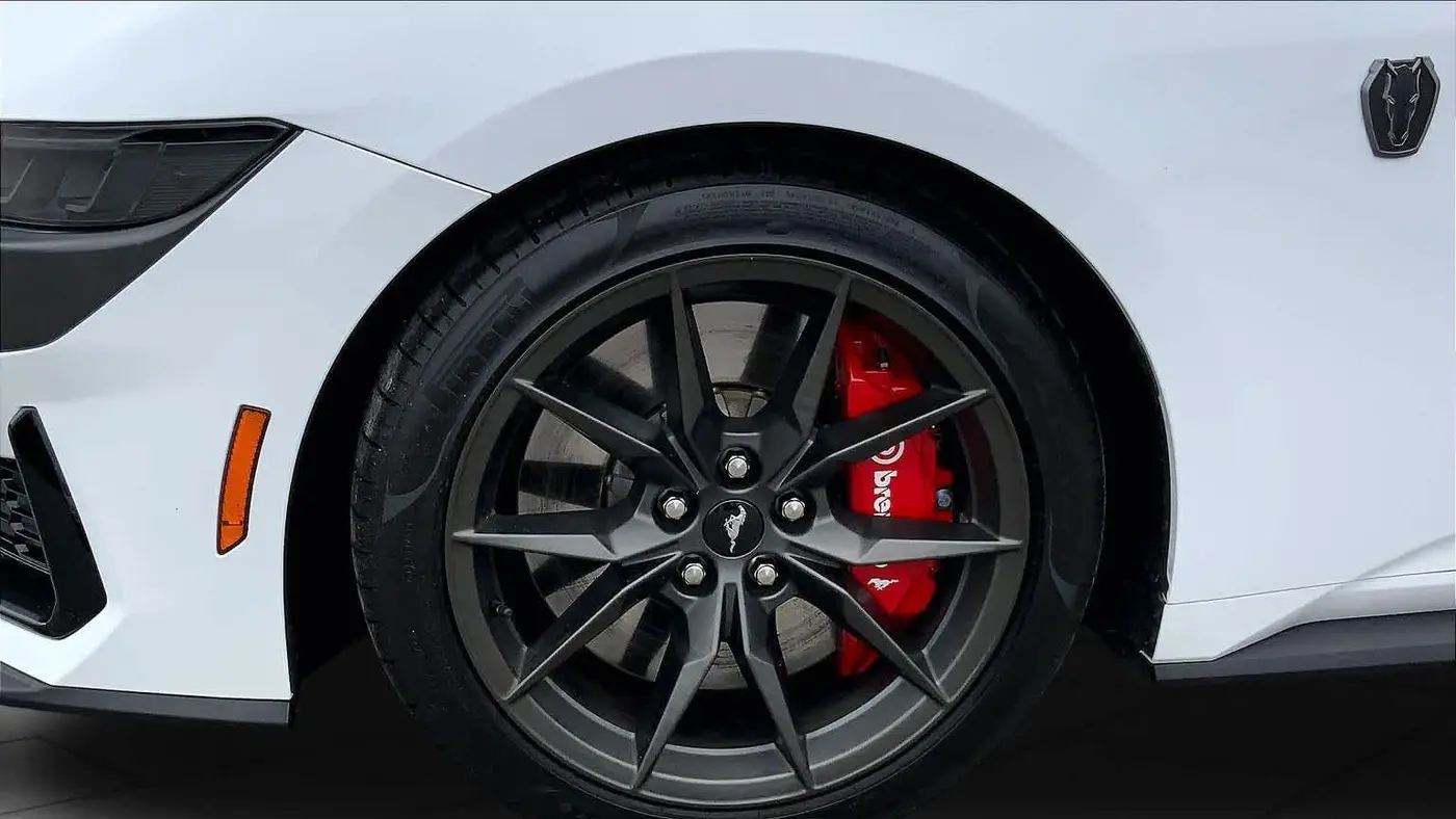 2025 Ford Mustang Dark Horse