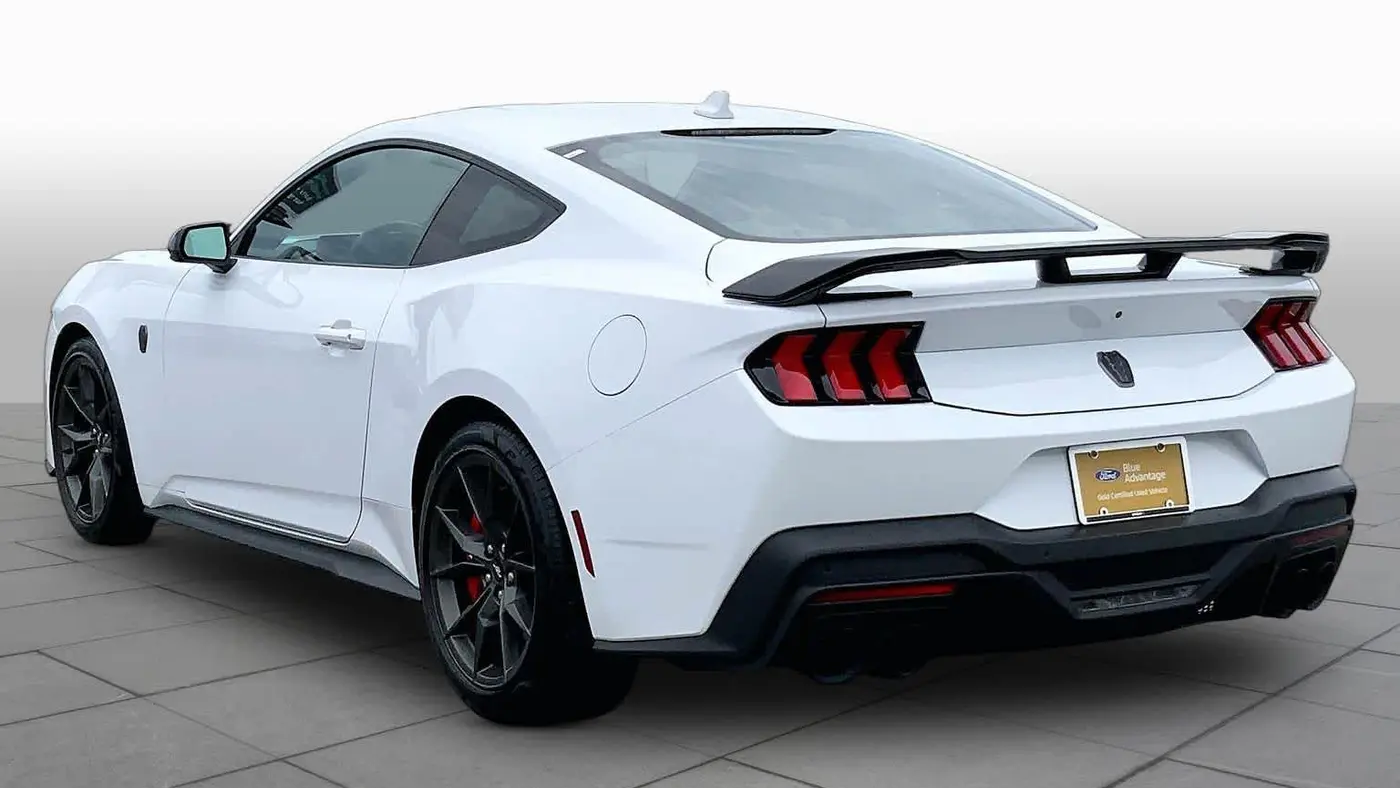 2025 Ford Mustang Dark Horse