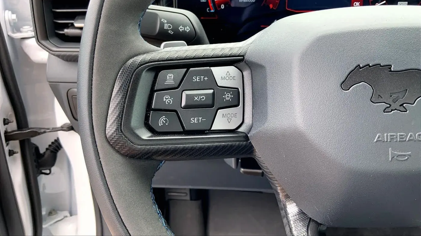 2025 Ford Mustang Dark Horse