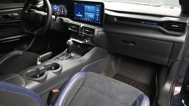 2025 Ford Mustang Dark Horse