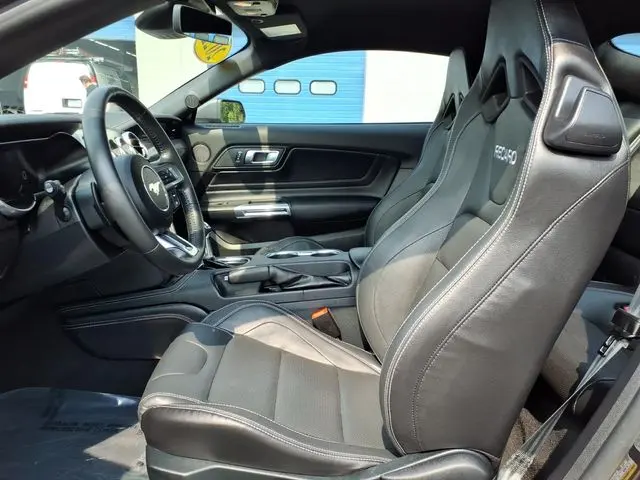 2022 Ford Mustang - $53,926