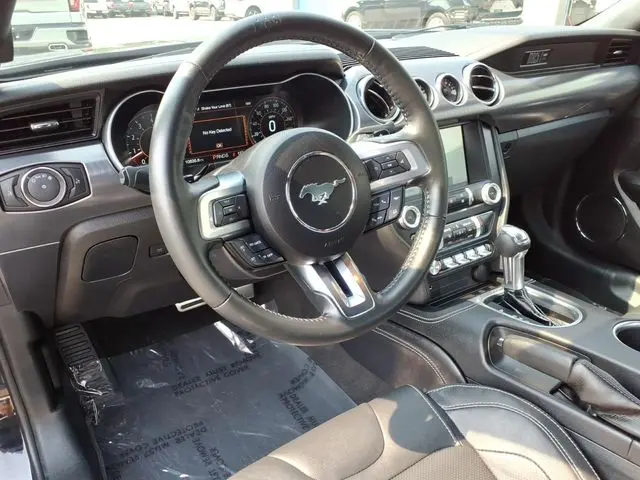 2022 Ford Mustang - $53,926