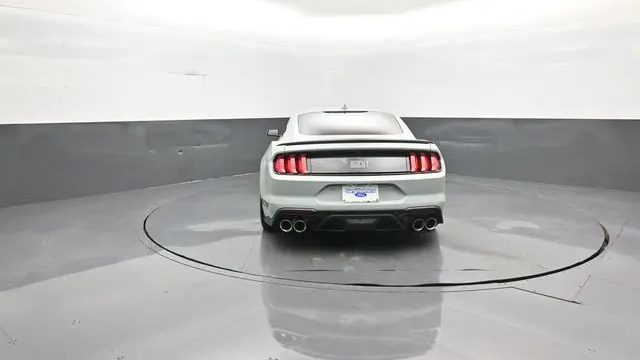 2022 Ford Mustang Mach 1