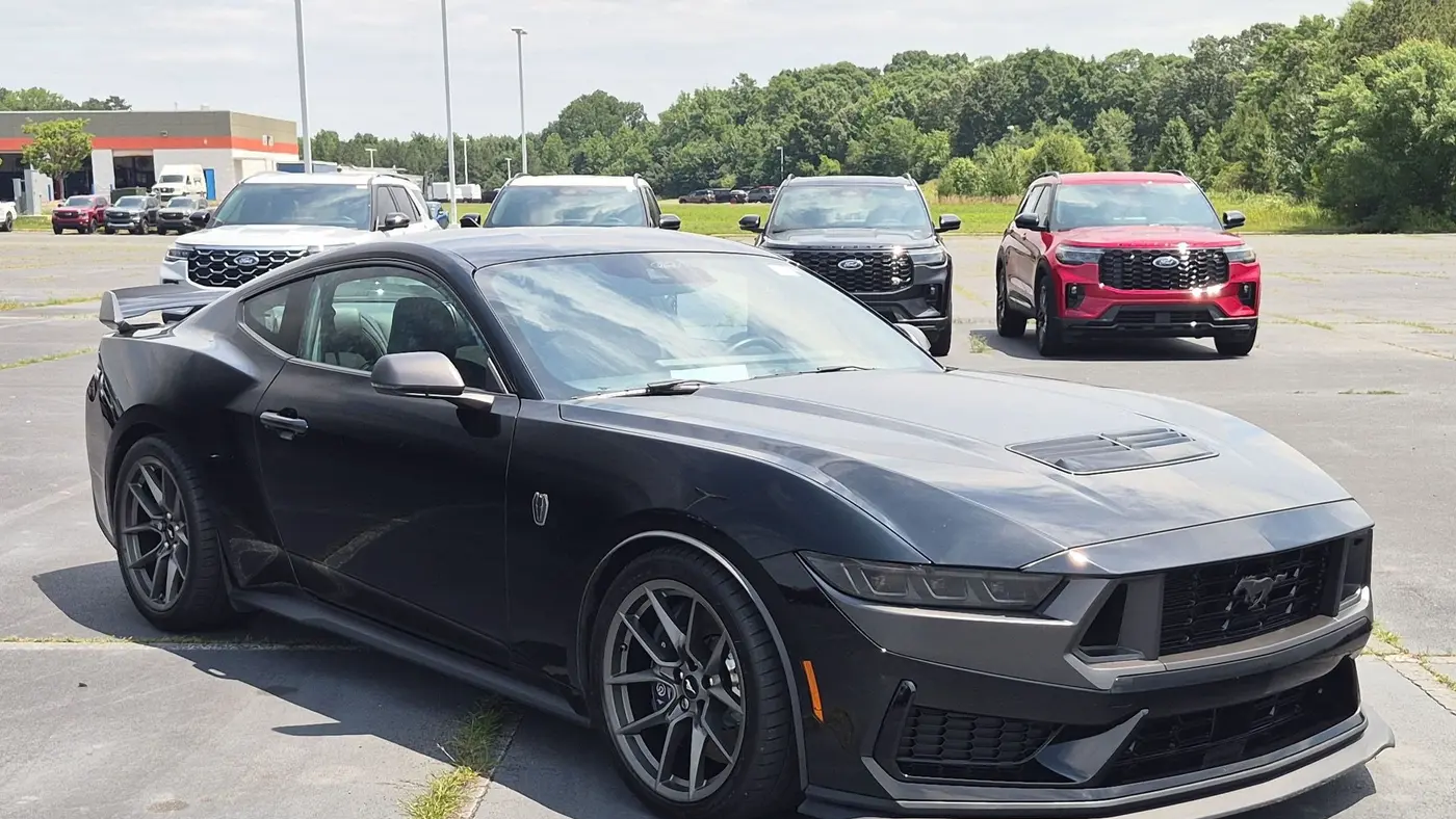 Preowned 2024 Ford Mustang Dark Horse for Sale