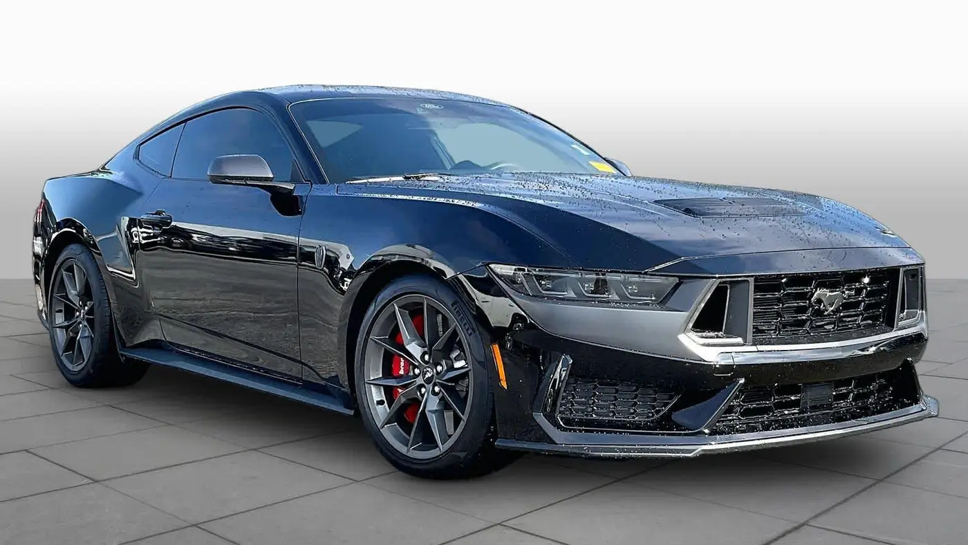 2025 Ford Mustang Dark Horse