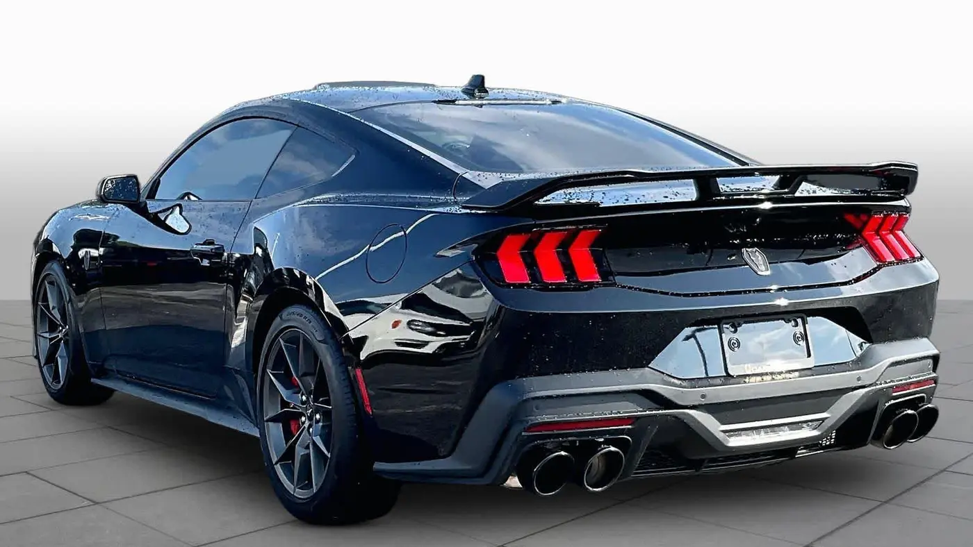 2025 Ford Mustang Dark Horse