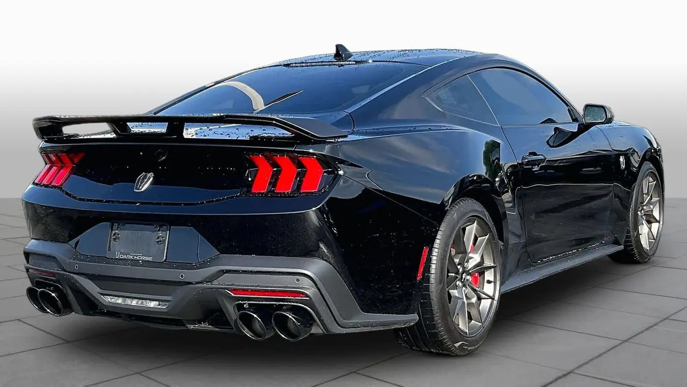 2025 Ford Mustang Dark Horse