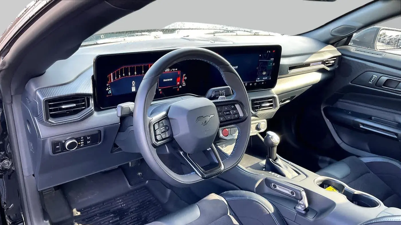 2025 Ford Mustang Dark Horse