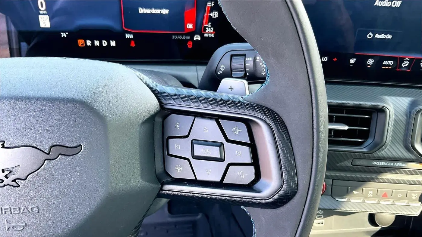 2025 Ford Mustang Dark Horse
