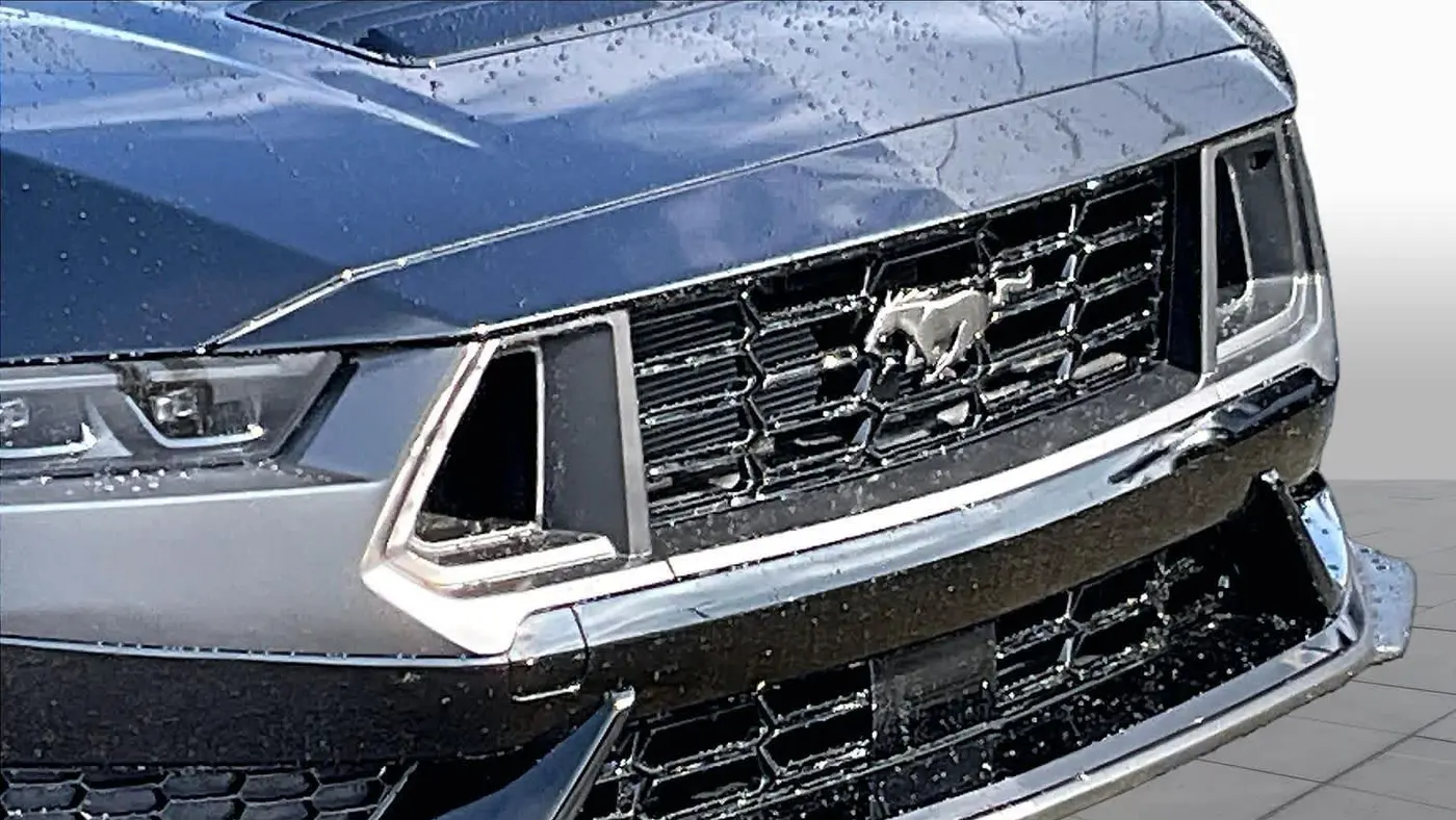 2025 Ford Mustang Dark Horse