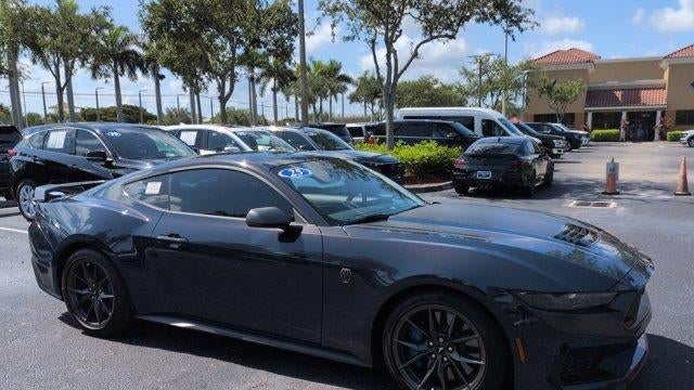 2025 Ford Mustang Dark Horse