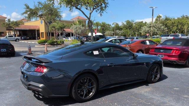 2025 Ford Mustang Dark Horse