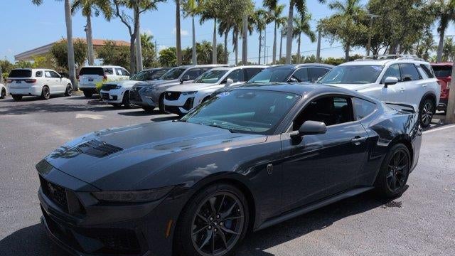 2025 Ford Mustang Dark Horse