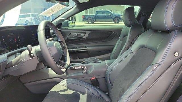 2025 Ford Mustang Dark Horse