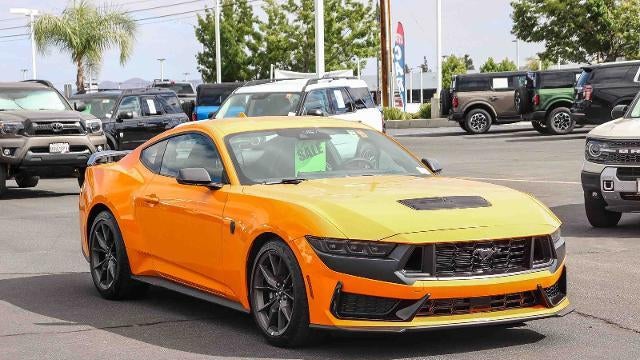 2026 Ford Mustang Dark Horse