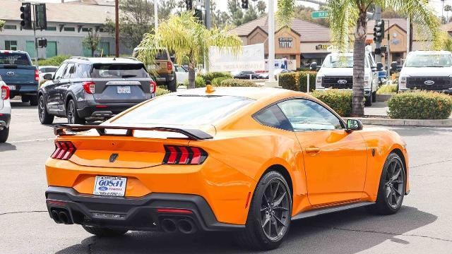 2026 Ford Mustang Dark Horse