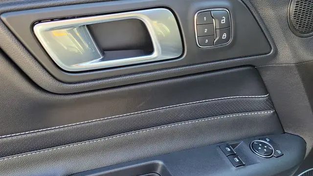 2022 Ford Mustang Mach 1