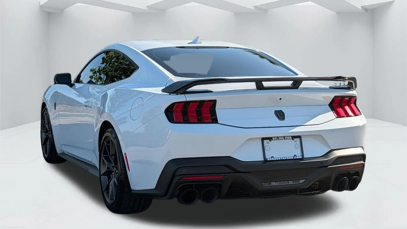 2024 Ford Mustang Dark Horse