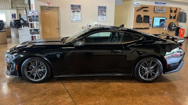 2025 Ford Mustang Dark Horse