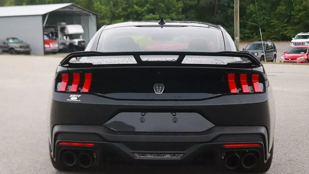 2025 Ford Mustang Dark Horse