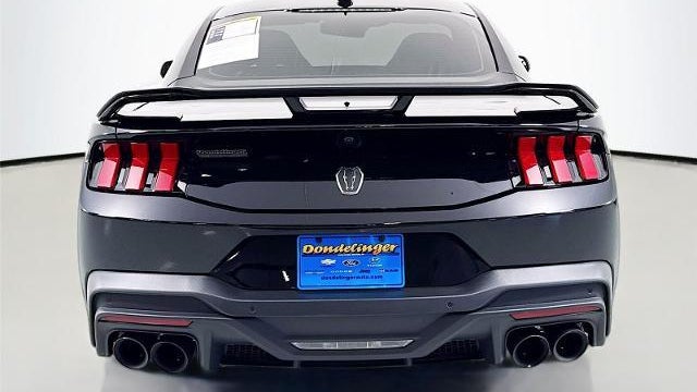 2025 Ford Mustang Dark Horse