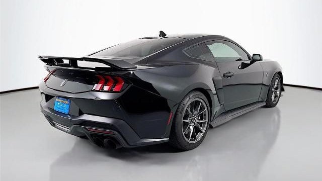 2025 Ford Mustang Dark Horse
