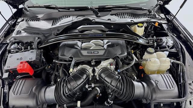 2025 Ford Mustang Dark Horse