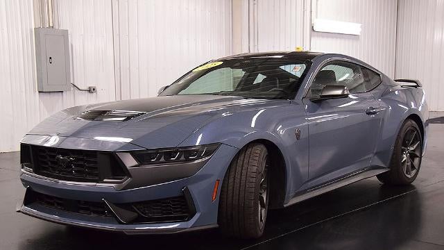 2025 Ford Mustang Dark Horse