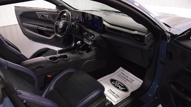2025 Ford Mustang Dark Horse